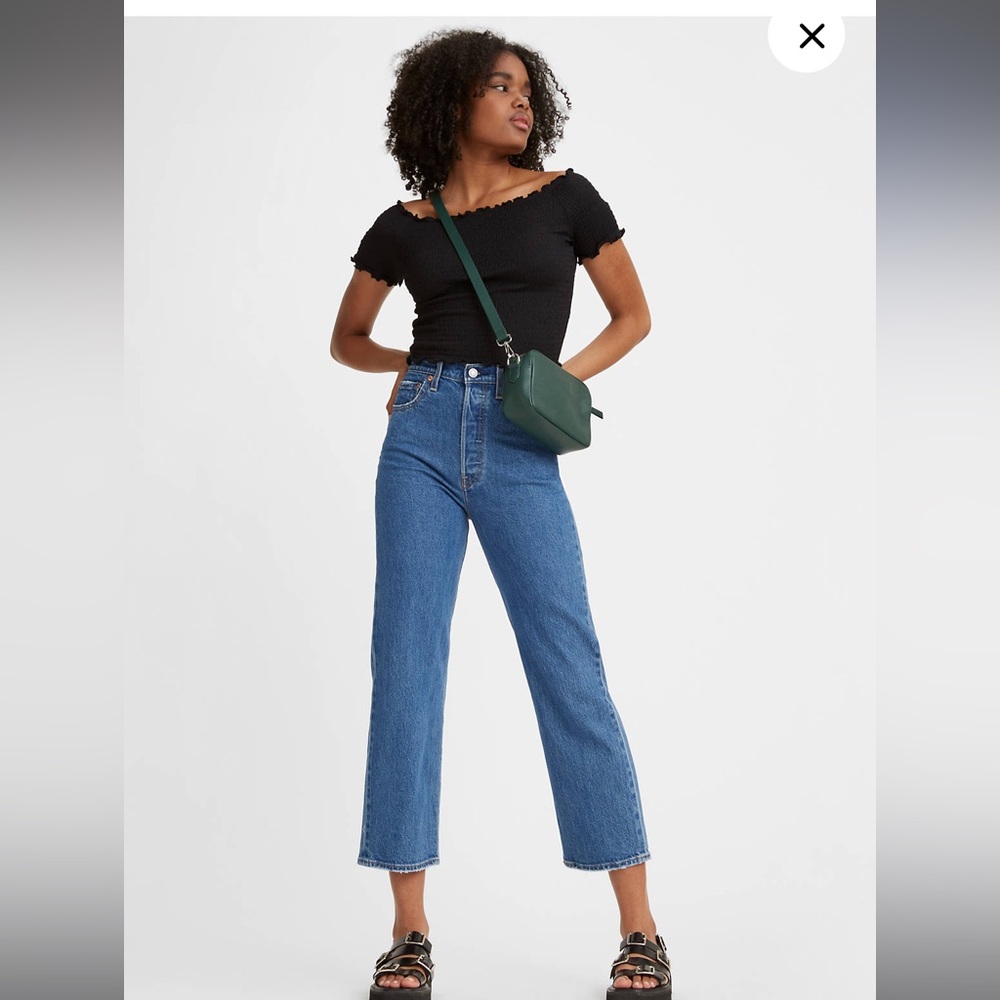 Levi’s Ribcage Straight Ankle Size 28